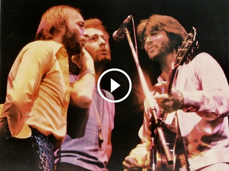 Bee Gees – Stayin’ Alive