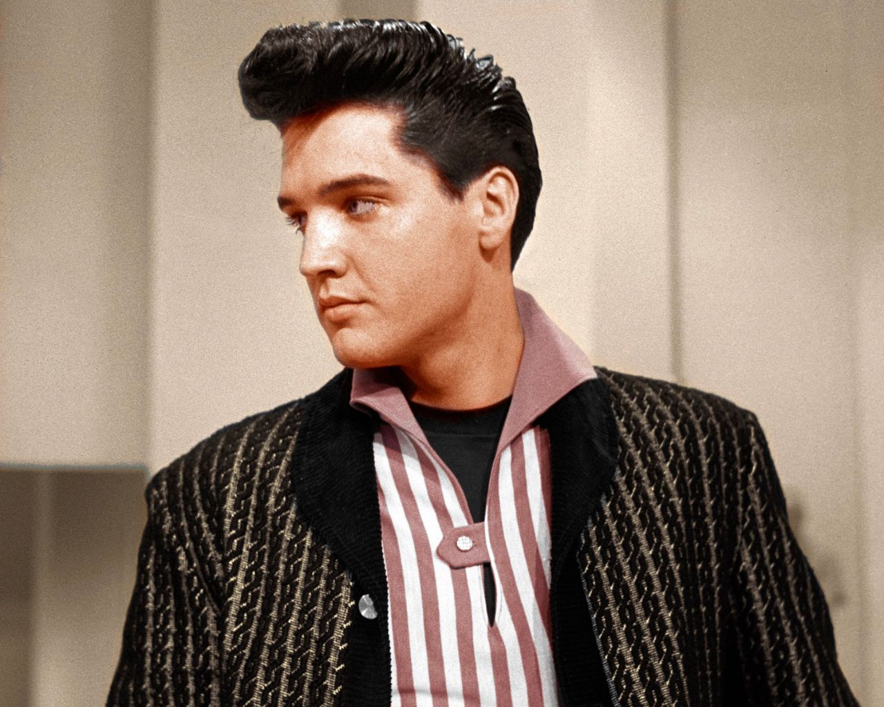 In The Ghetto – Emotional Song Audience In The Ghetto – Emotional Song Audience