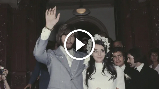 Barry Gibb facts: Bee Gees singer’s age, wife, children and career explained Barry Gibb facts: Bee Gees singer’s age, wife, children and career explained