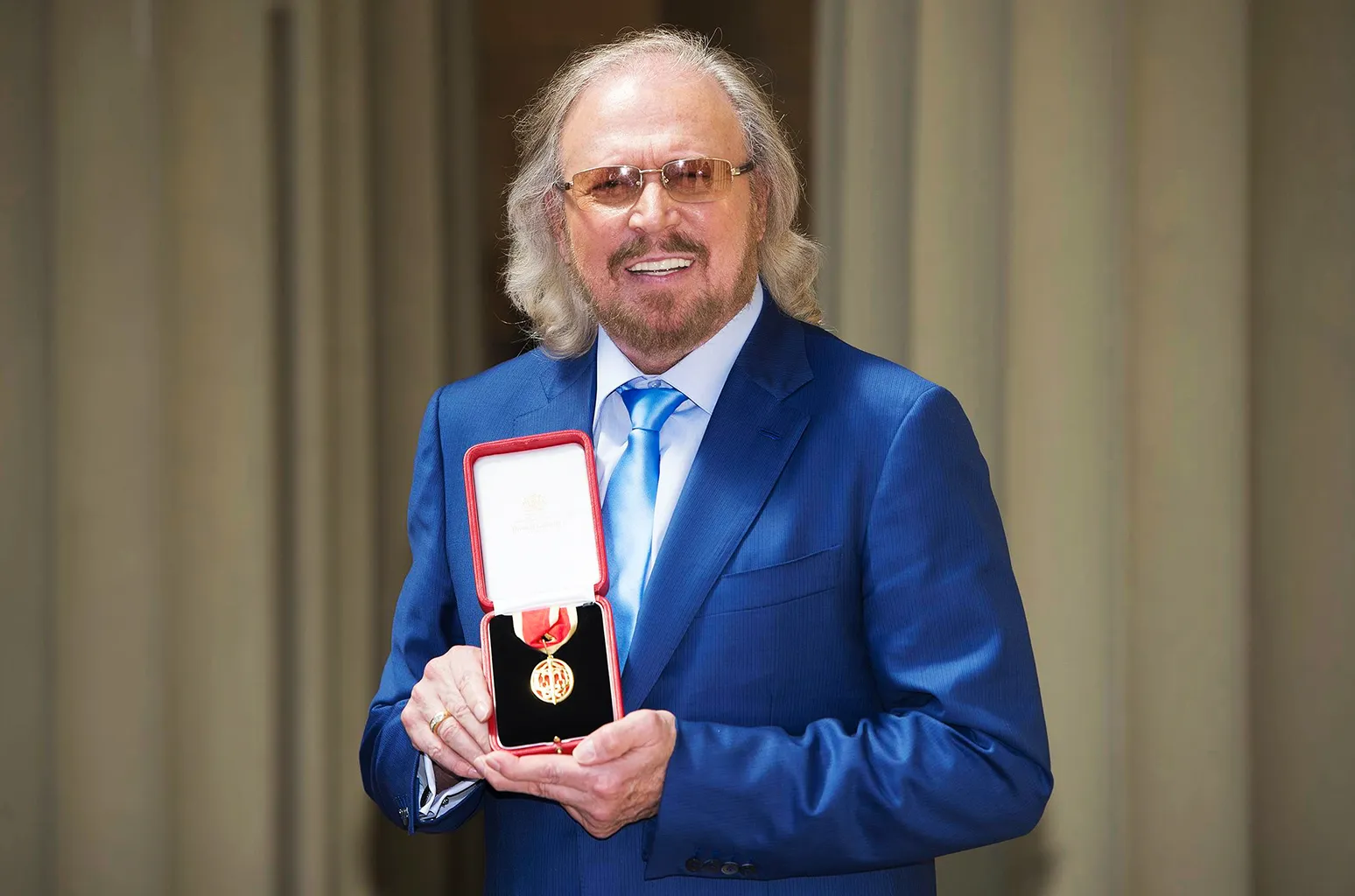 Sir Barry Gibb Reveals the Struggles He Faced in Getting Back on His Feet After Being Knighted