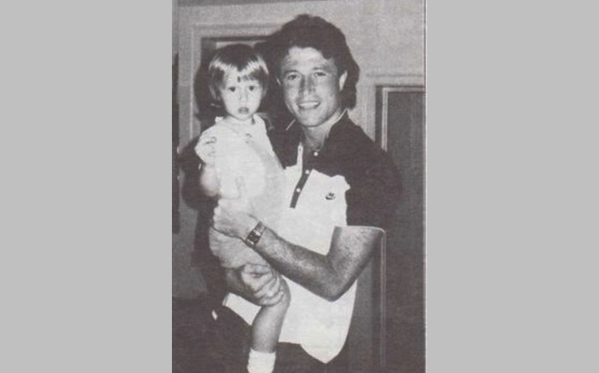 At 47, Peta Gibb, Andy Gibb’s only daughter, has publicly spoken for the first time about her father’s death. At 47, Peta Gibb, Andy Gibb’s only daughter, has publicly spoken for the first time about her father’s death.