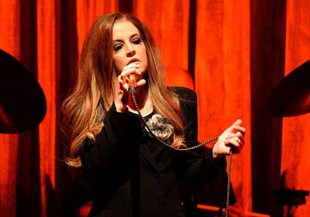 New Heartbreaking Confessions From Lisa Marie Presley’s Memoir Revealed That Confirms The Rumors New Heartbreaking Confessions From Lisa Marie Presley’s Memoir Revealed That Confirms The Rumors